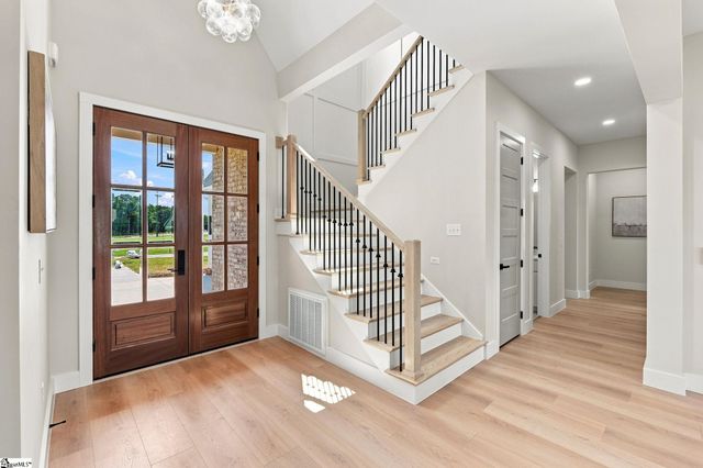 121 Cannon Avenue, Fountain Inn, SC 29644