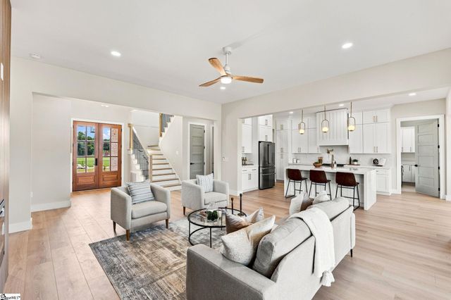 121 Cannon Avenue, Fountain Inn, SC 29644