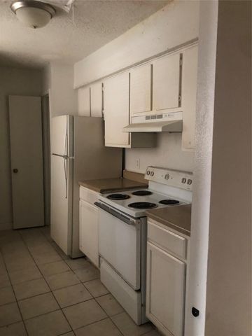 12615 Brookglade Circle 303, Houston, TX 77099