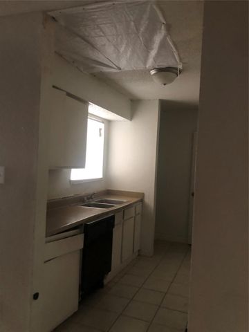 12615 Brookglade Circle 303, Houston, TX 77099