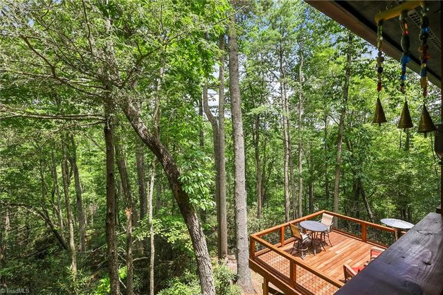 228 Woodby Ridge Road, Vilas, NC 28692