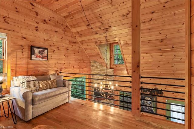 228 Woodby Ridge Road, Vilas, NC 28692