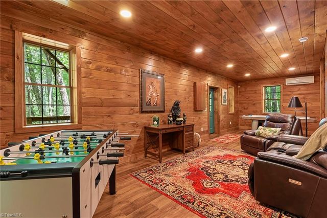 228 Woodby Ridge Road, Vilas, NC 28692