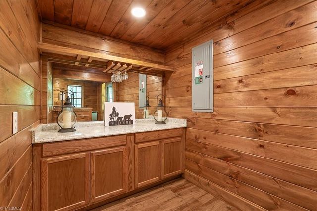 228 Woodby Ridge Road, Vilas, NC 28692