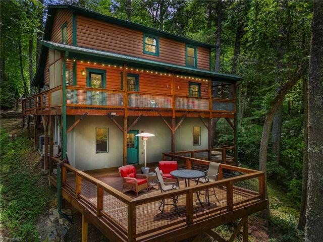 228 Woodby Ridge Road, Vilas, NC 28692