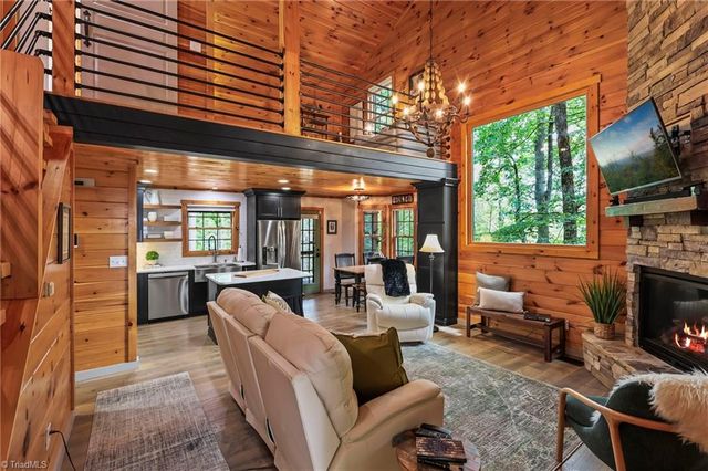 228 Woodby Ridge Road, Vilas, NC 28692