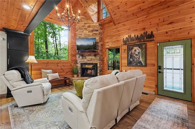 228 Woodby Ridge Road, Vilas, NC 28692