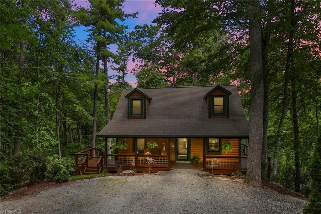 228 Woodby Ridge Road, Vilas, NC 28692