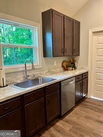 39 Harpers Run, Carrollton, GA 30117