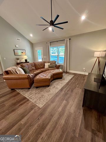 39 Harpers Run, Carrollton, GA 30117