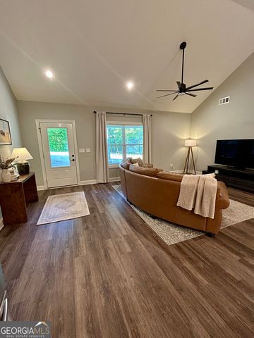 39 Harpers Run, Carrollton, GA 30117