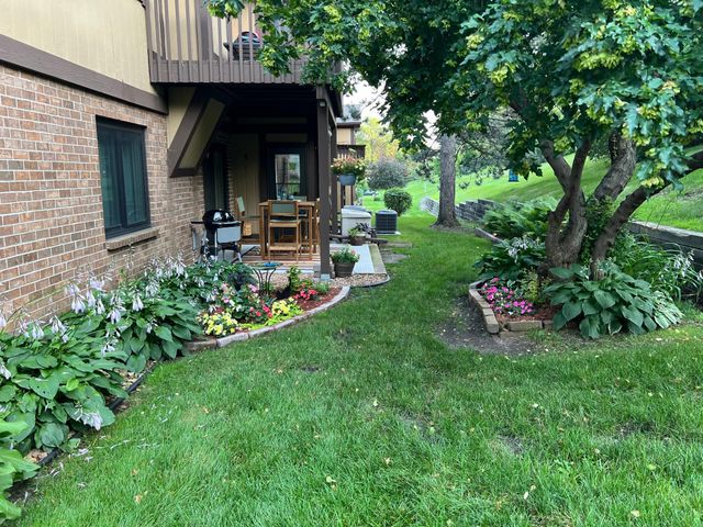 5229 Balmoral Lane, Bloomington, MN 55437