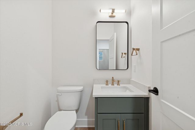 995 Stoneleigh Road, Perrysburg, OH 43551