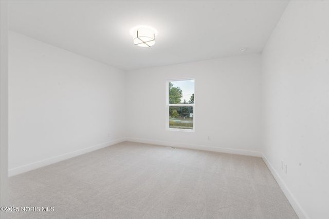 995 Stoneleigh Road, Perrysburg, OH 43551