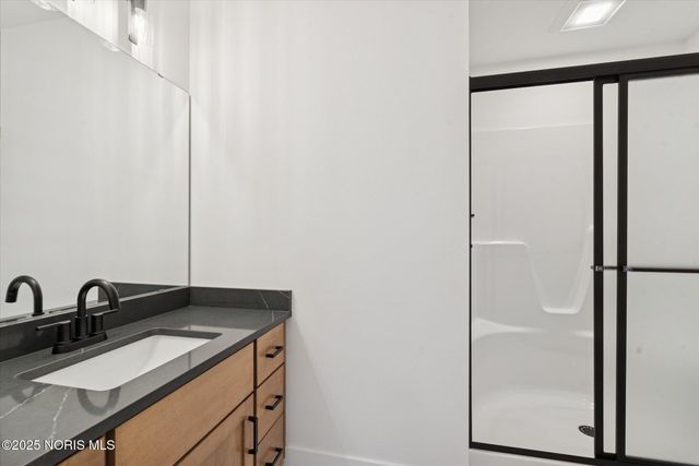 995 Stoneleigh Road, Perrysburg, OH 43551