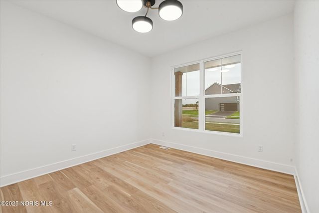 995 Stoneleigh Road, Perrysburg, OH 43551