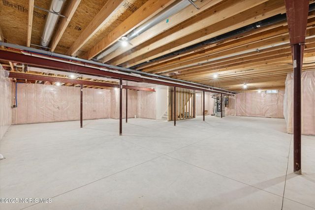 995 Stoneleigh Road, Perrysburg, OH 43551