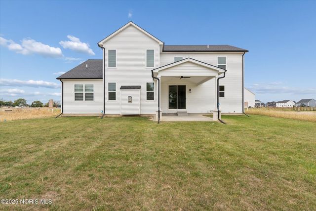 995 Stoneleigh Road, Perrysburg, OH 43551