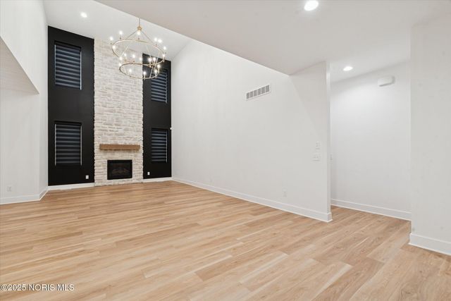 995 Stoneleigh Road, Perrysburg, OH 43551