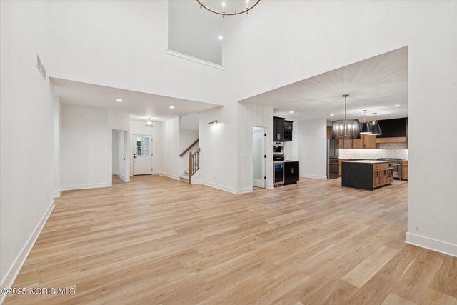 995 Stoneleigh Road, Perrysburg, OH 43551