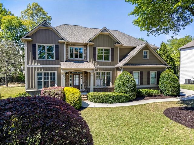 4028 Sandy Branch Drive NE, Buford, GA 30519