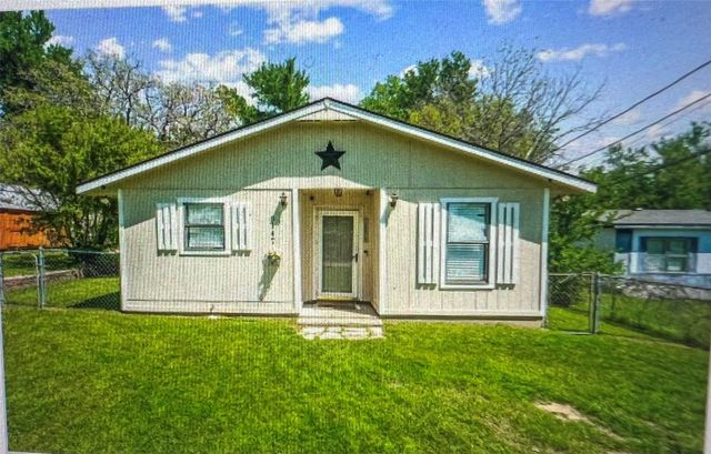 8147 Fawn Circle, Granbury, TX 76049