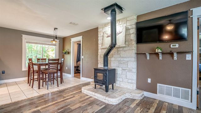 8147 Fawn Circle, Granbury, TX 76049