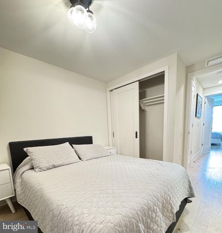 1211 VAN ST SE #TH-1H, Washington, DC 20003