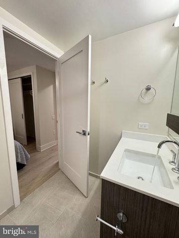 1211 VAN ST SE #TH-1H, Washington, DC 20003