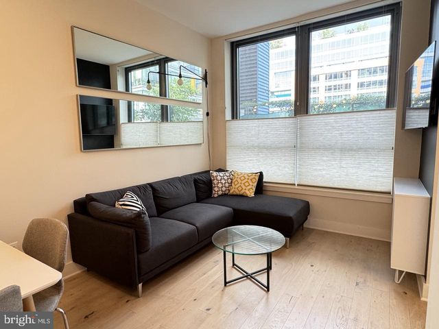 1211 VAN ST SE #TH-1H, Washington, DC 20003