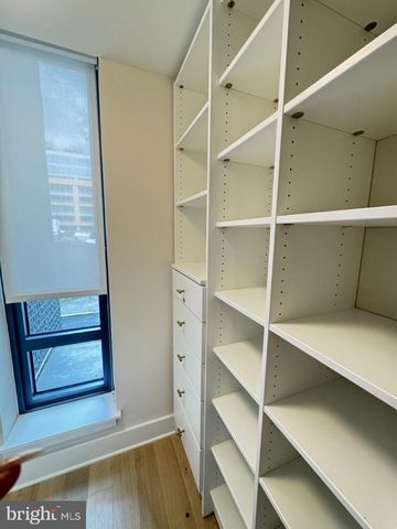 1211 VAN ST SE #TH-1H, Washington, DC 20003