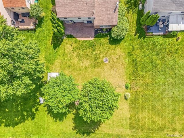14642 Wildbrook Drive, Van Buren Charter Township, MI 48111