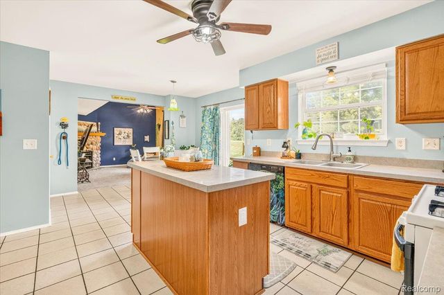 14642 Wildbrook Drive, Van Buren Charter Township, MI 48111