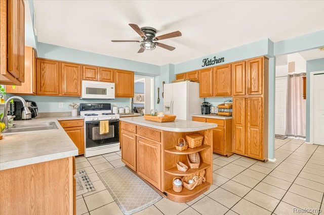 14642 Wildbrook Drive, Van Buren Charter Township, MI 48111