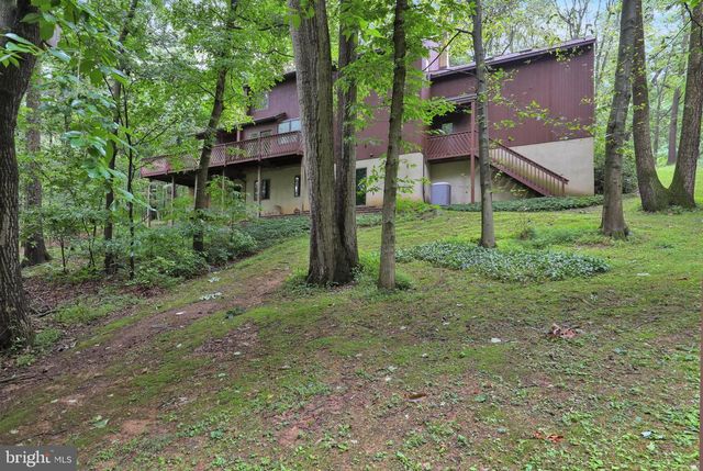 2917 OAK LN, Morgantown, PA 19543