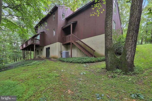 2917 OAK LN, Morgantown, PA 19543