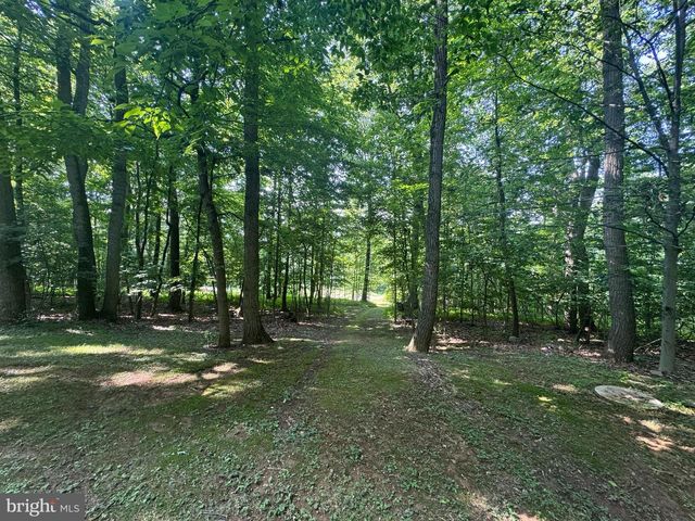 2917 OAK LN, Morgantown, PA 19543