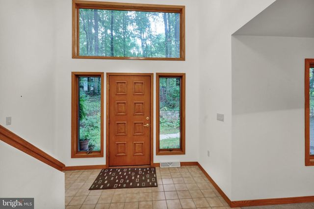 2917 OAK LN, Morgantown, PA 19543