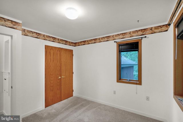 2917 OAK LN, Morgantown, PA 19543