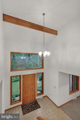 2917 OAK LN, Morgantown, PA 19543
