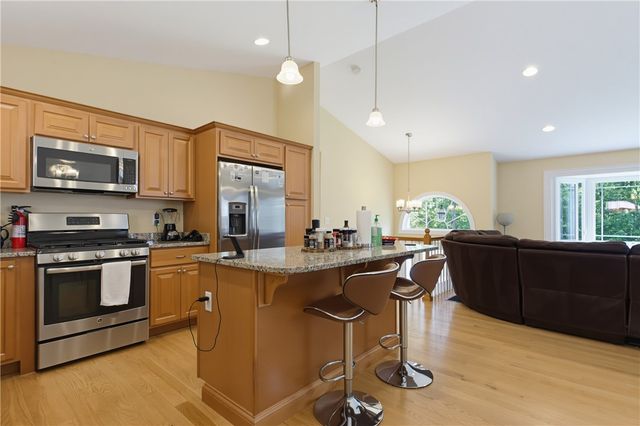 102 Bramble Bush Road, Coventry, RI 02816