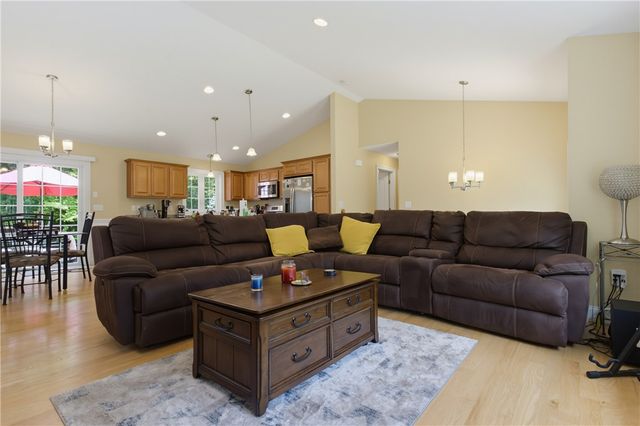 102 Bramble Bush Road, Coventry, RI 02816