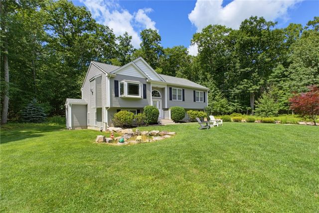102 Bramble Bush Road, Coventry, RI 02816