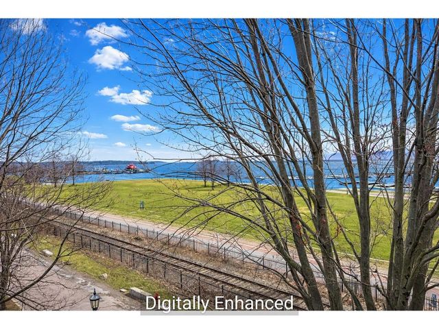 216 Lake St Apt 303, Burlington, VT 05401