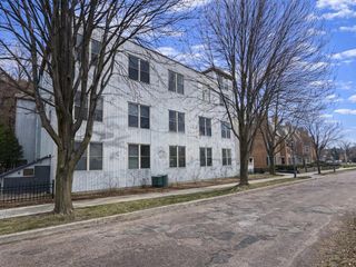 216 Lake St Apt 303, Burlington, VT 05401