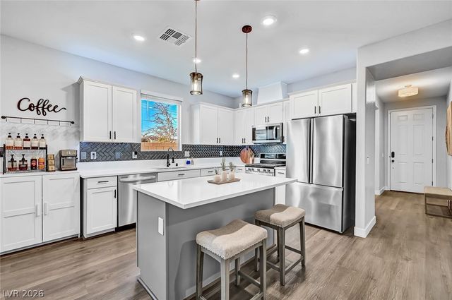 6329 Conlon Street, North Las Vegas, NV 89081