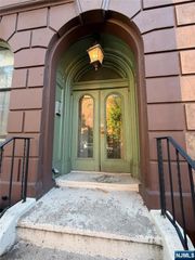 595 Jersey Avenue 1, Jersey City, NJ 07302