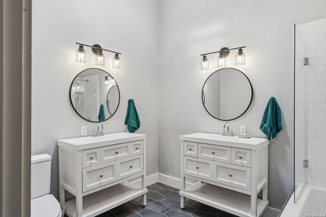 3550 REBECCA CREEK RD, Canyon Lake, TX 78133