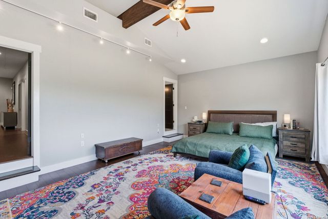 3550 REBECCA CREEK RD, Canyon Lake, TX 78133