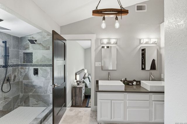 3550 REBECCA CREEK RD, Canyon Lake, TX 78133